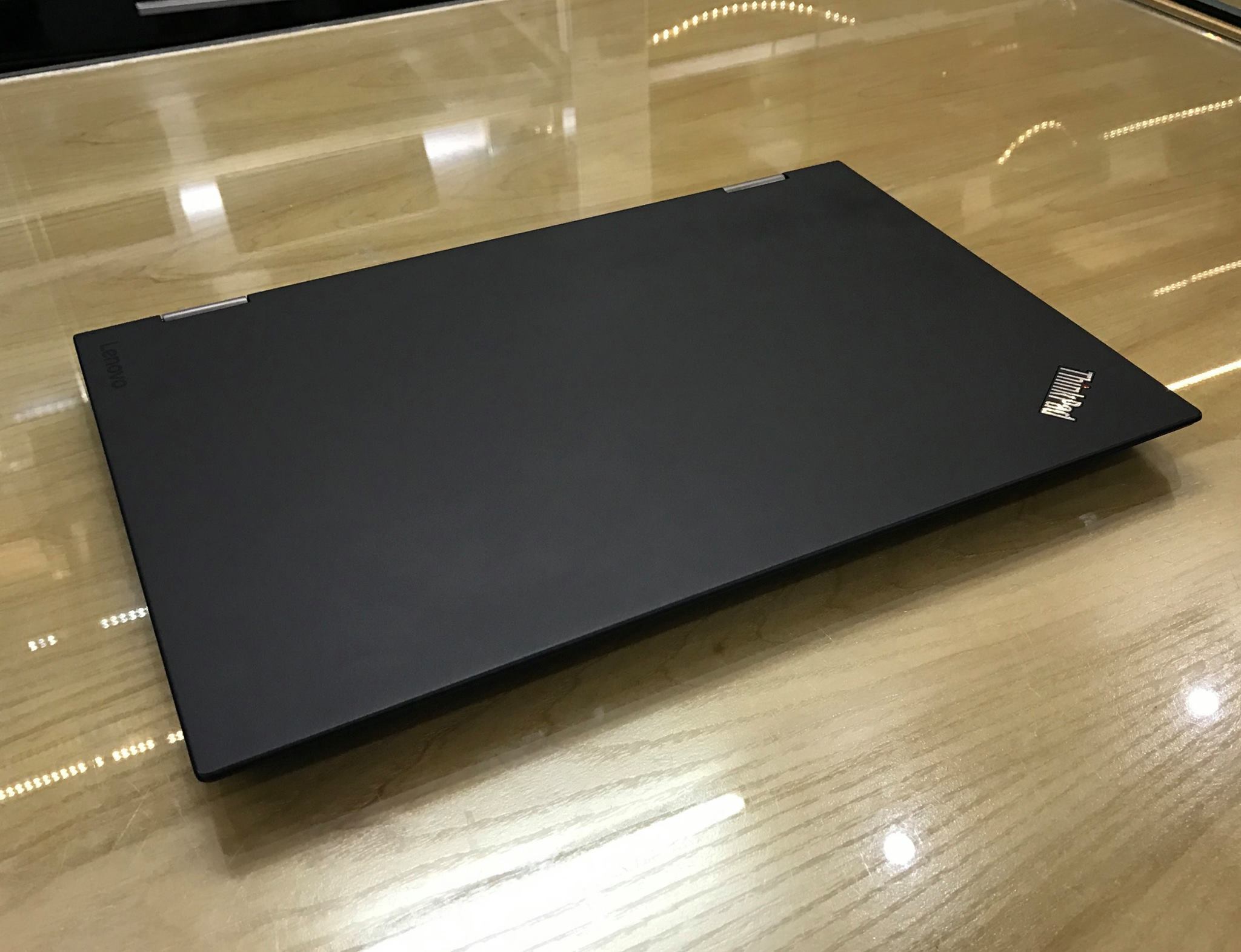 Lenovo ThinkPad X1 Yoga-1.jpg
